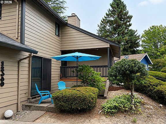 3rd image of 12380 SW McKay Ct
