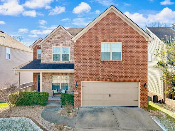 2402 Patchen Wilkes Dr, Lexington, KY 40509