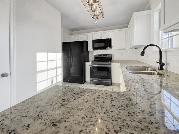 2nd image of 116 Sumner Meadows Ln