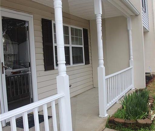 4th image of 26 Oneonta Dr