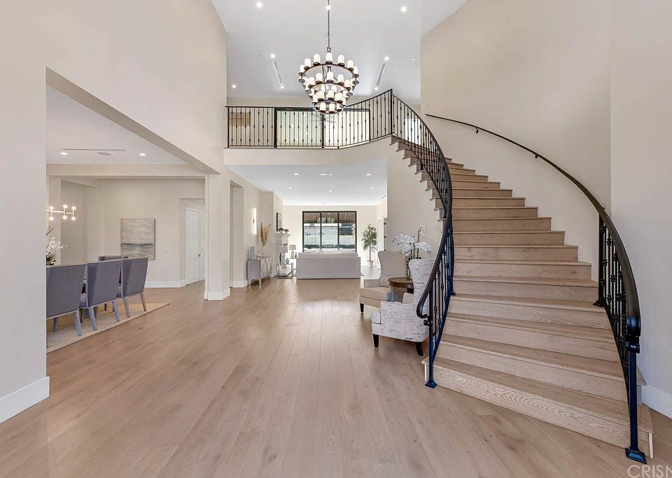 23042 Calvert St, Woodland Hills, CA 91367 Zillow