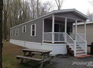 37 Banjo Ln, Oswego, NY 13126