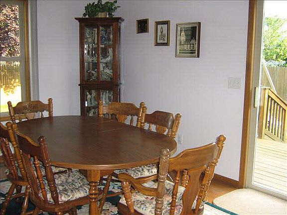 4th image of 8569 Saratoga Dr