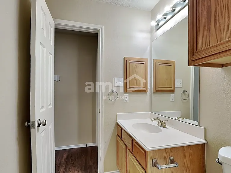223 Dartmouth Dr — Photo 17