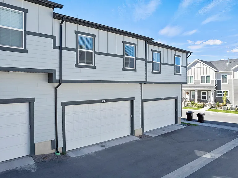 9361 Crowley Way — Photo 10