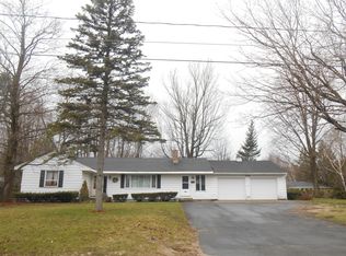 20 Windsor Rd, Massena, NY 13662