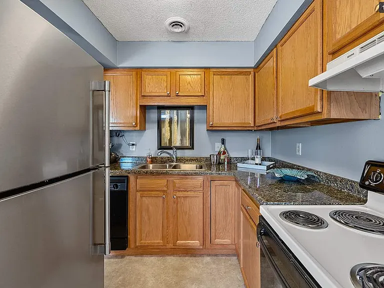 1510 Oak Ridge Ln SE #4 — Photo 10