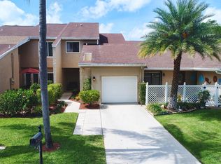 6752 Canary Palm Cir, Boca Raton, FL 33433
