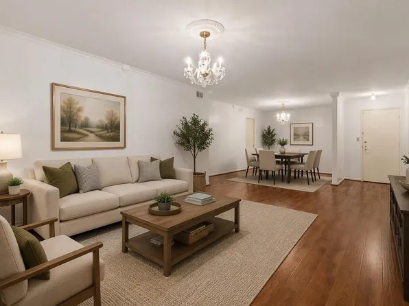 642 S Ripple Creek Dr #642, Houston, TX 77057