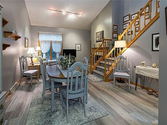 3rd image of 5136 Wolf Run Village Ln