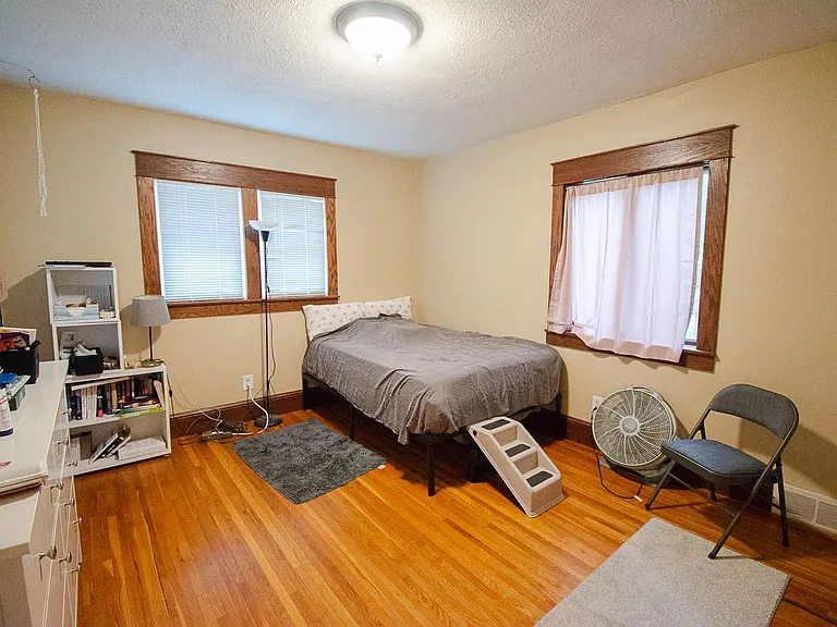 101 8th Ave SE #1 — Photo 10