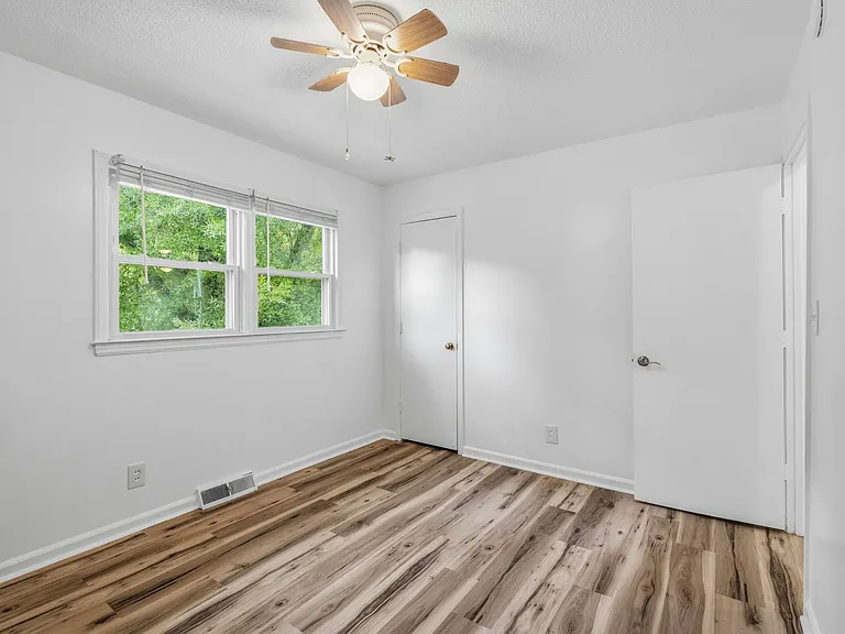 528 River Oak Dr — Photo 26