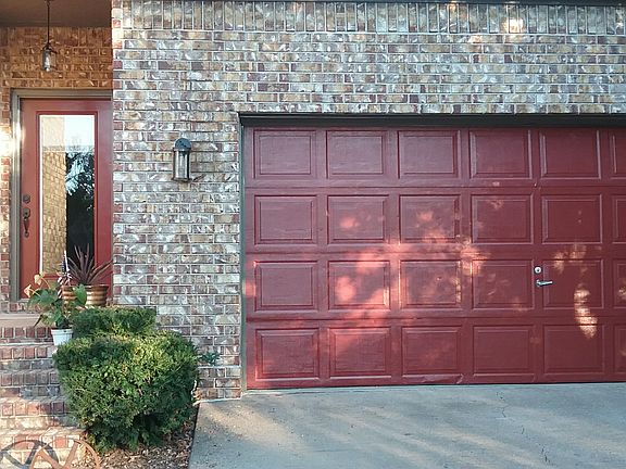 2nd image of 115 Preston Dr