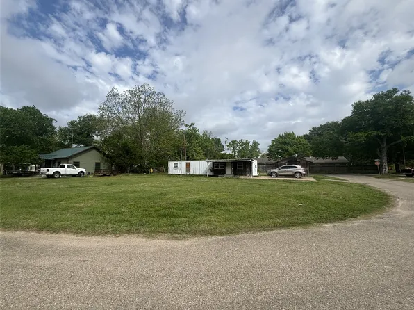 211 E Railroad St, Mabank, TX 75156