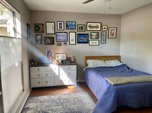 5215 Saint Georges Grn APT A, Austin, TX 78745