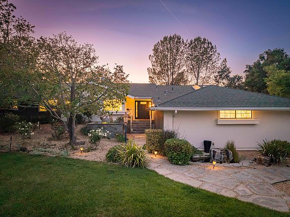 2nd image of 2667 Quail Valley Rd