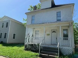 1629 Arlington Ave photo 1