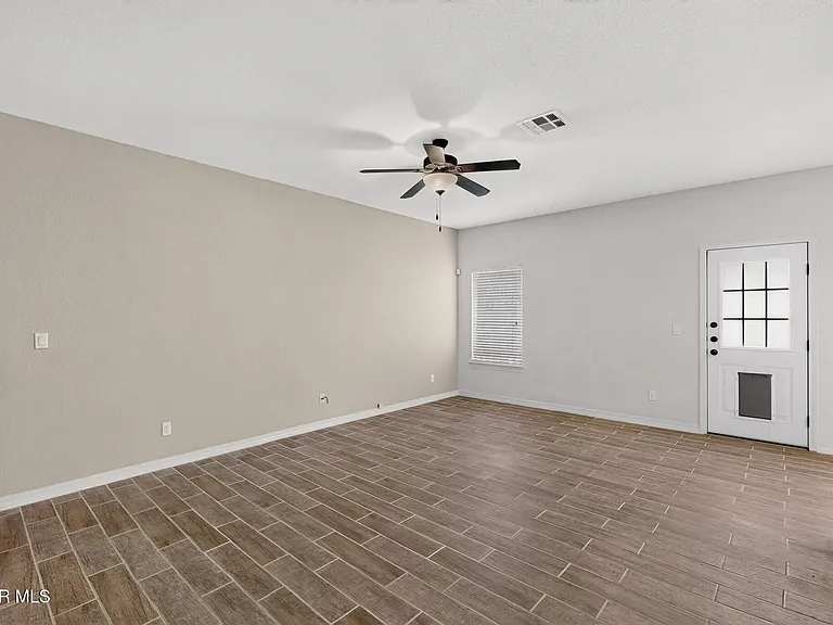 14613 Sunny Land Ave — Photo 15