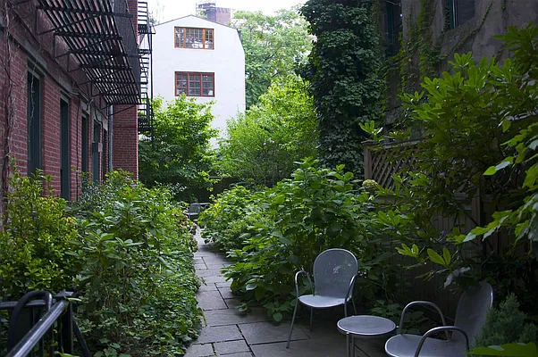 Rented by Keller Williams NYC | media 7