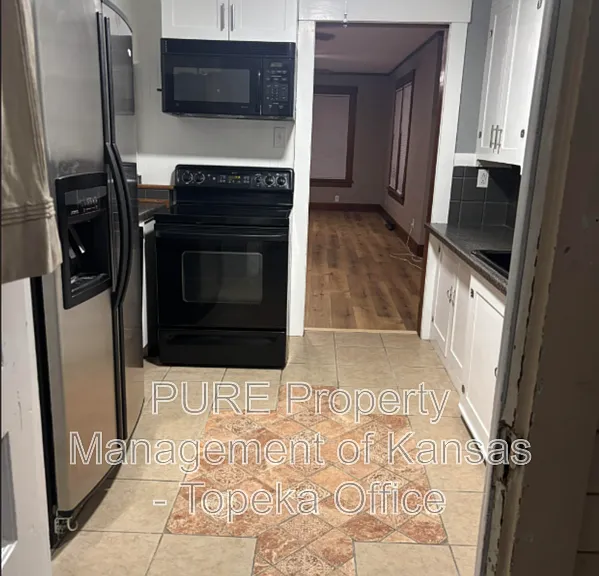 2219 SW Huntoon St — Photo 9