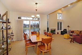 3rd image of 4441 N Seminole Dr