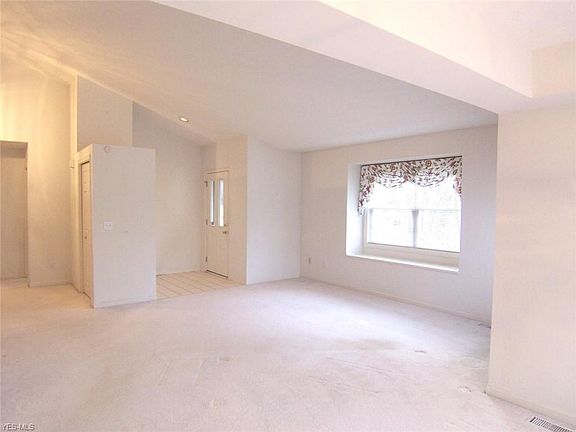 5th image of 3733 Buckworth Ct #22
