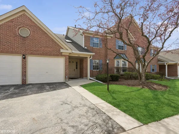 102 Stirling Ln Unit V1, Schaumburg, IL 60194