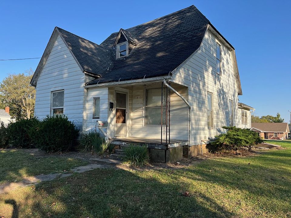 2nd image of 813 Locust St