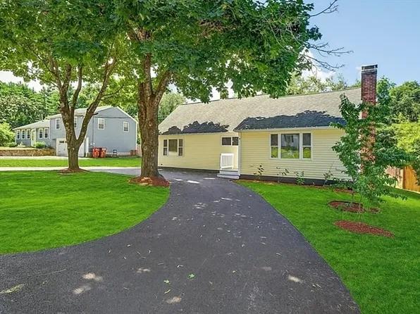 10 Wilder St, Middleboro, MA 02346