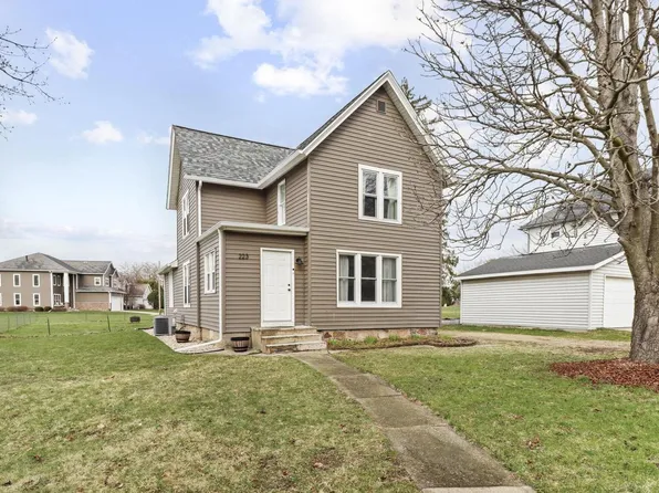 223 Hubbell Street, Marshall, WI 53559