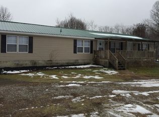 1117 W J Jeffers Rd, Oneida, TN 37841