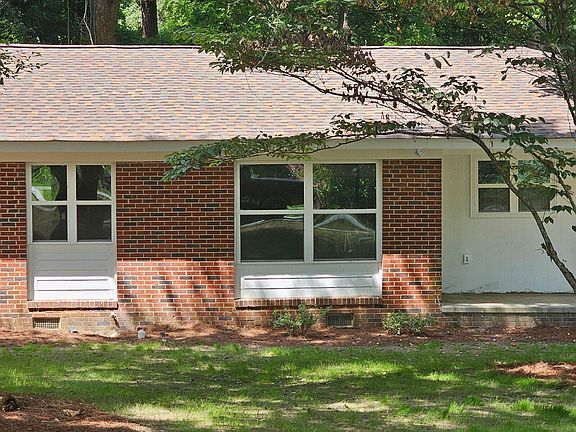 2nd image of 3003 Thomas Lane