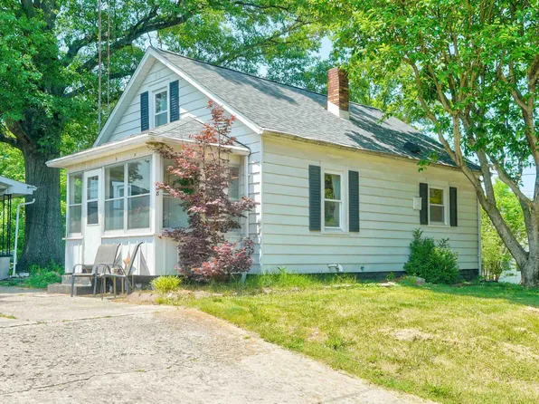 8 N Linwood Dr, Dale, IN 47523