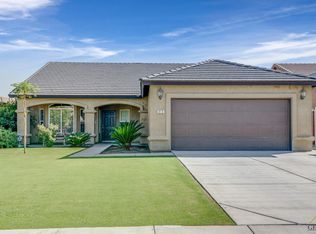 313 Rushcutters Bay Dr, Bakersfield, CA 93307