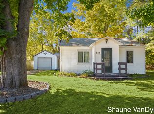 225 N Scott St, Morley, MI 49336