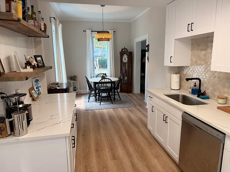 1903 Parkview Ave — Photo 3