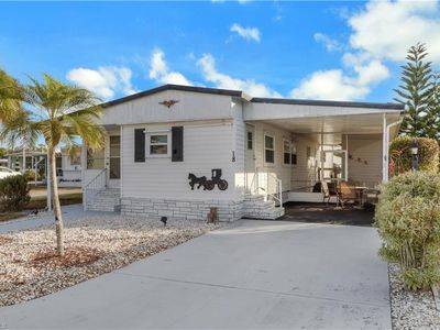18 Carriage LN, North Fort Myers, FL, 33917