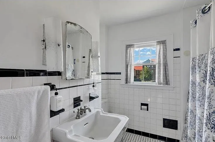 647 New Scotland Ave #1 — Photo 14