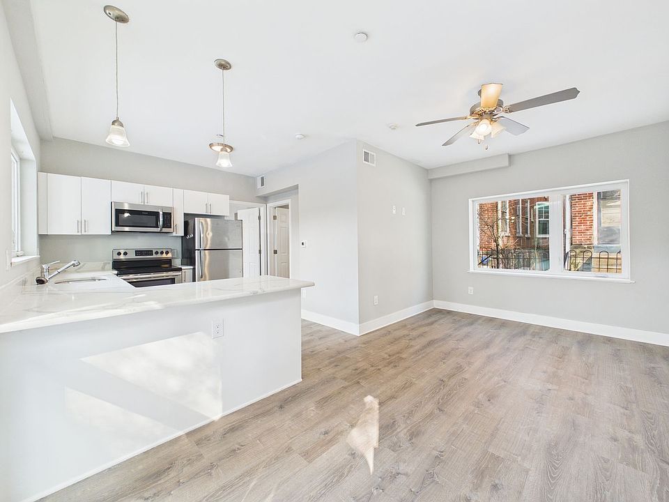 1st image of 5524 Pulaski Ave #12