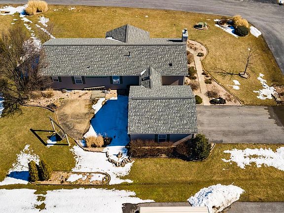 4th image of 129 Hampton Dr