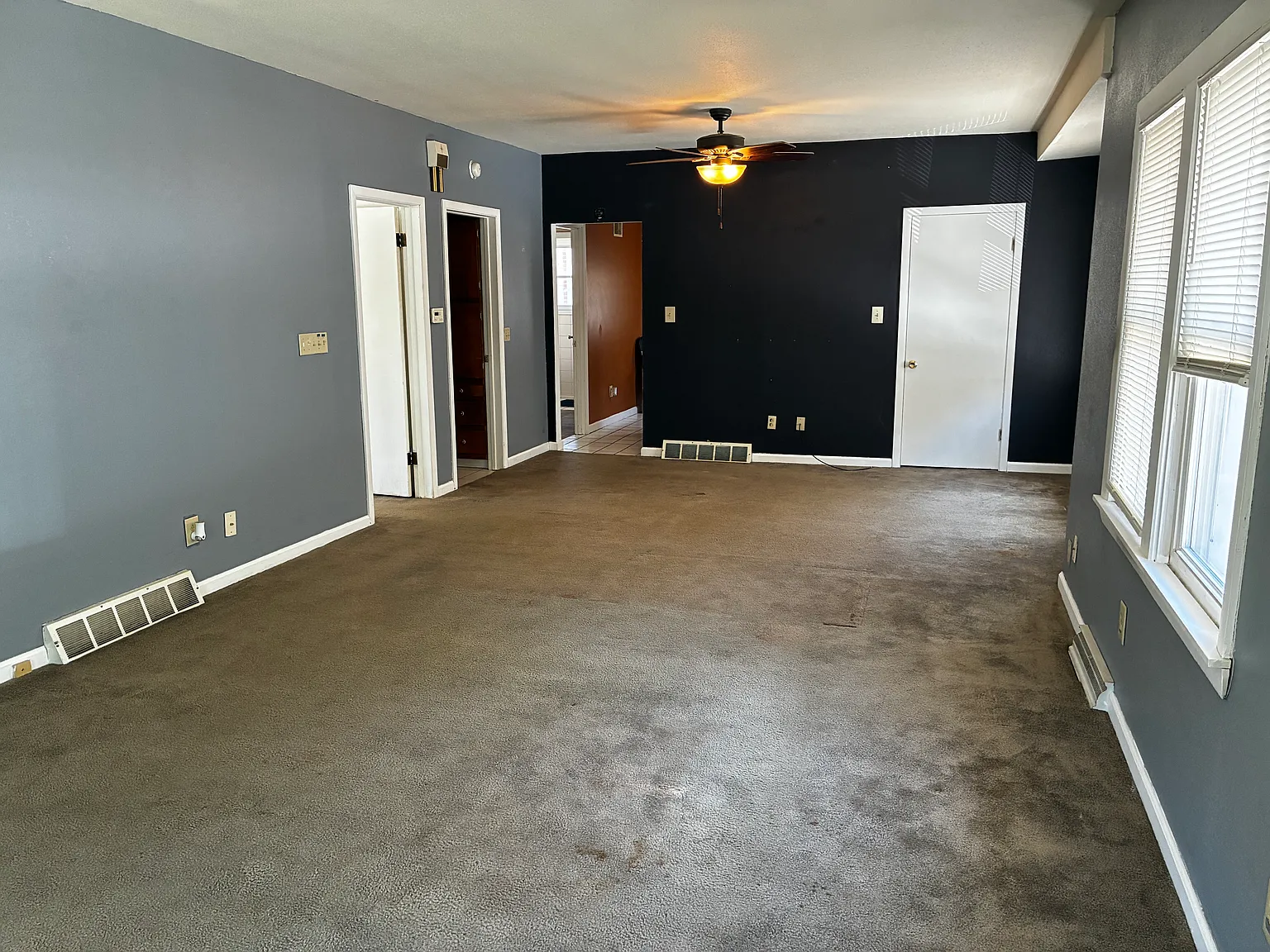 2 bed, 1243 sqft, $1,200 — Photo 3