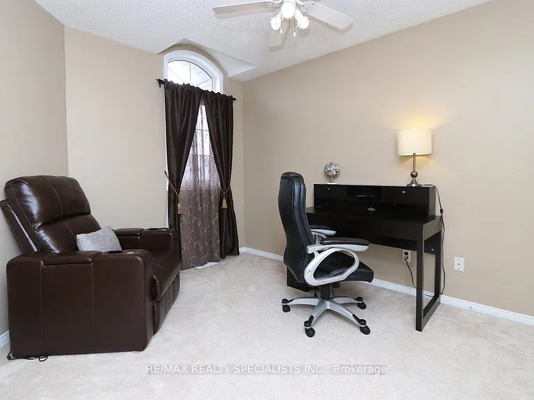 5817 Questman Holw — Photo 26