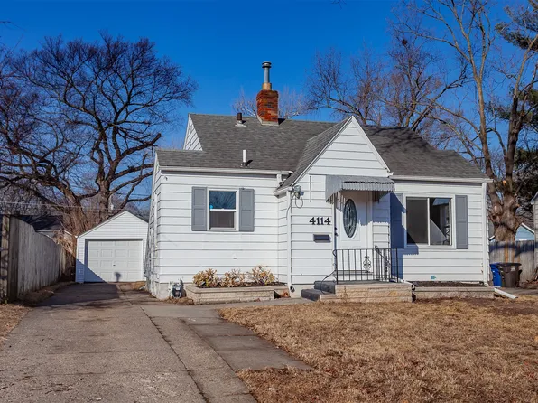 4114 1st St, Des Moines, IA 50313
