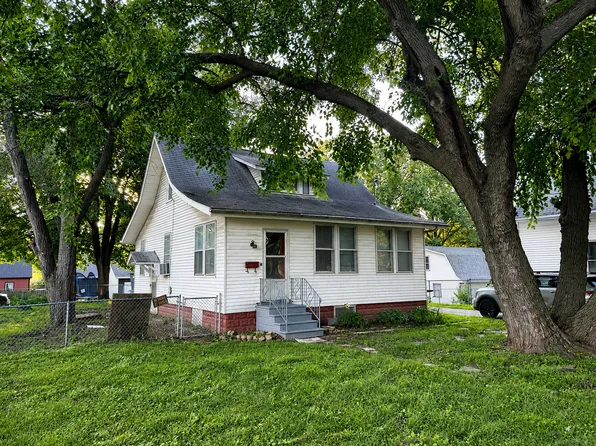 1114 Minnie Ave, Davenport, IA 52802