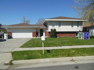 10802 S Jason Dr, Sandy, UT 84094