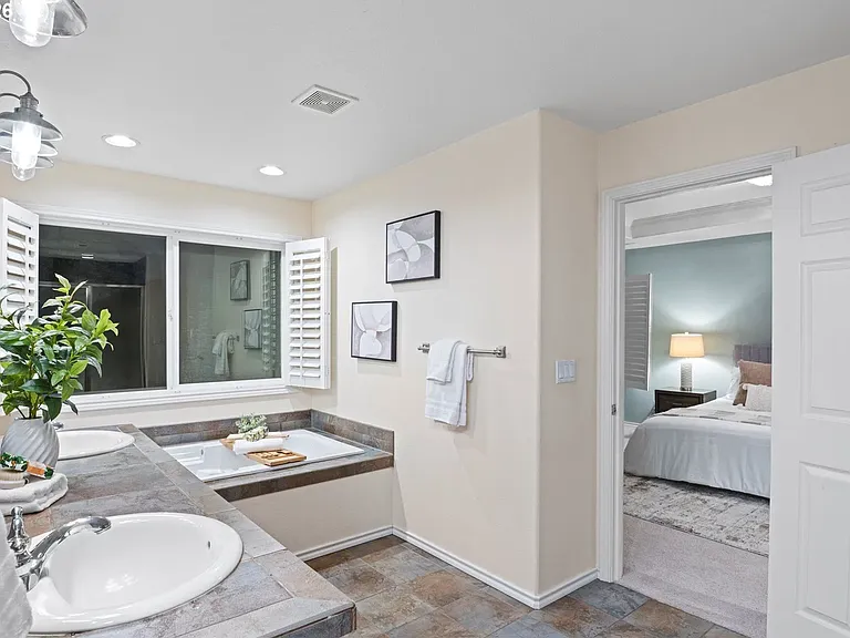 14992 SW Lookout Dr — Photo 32