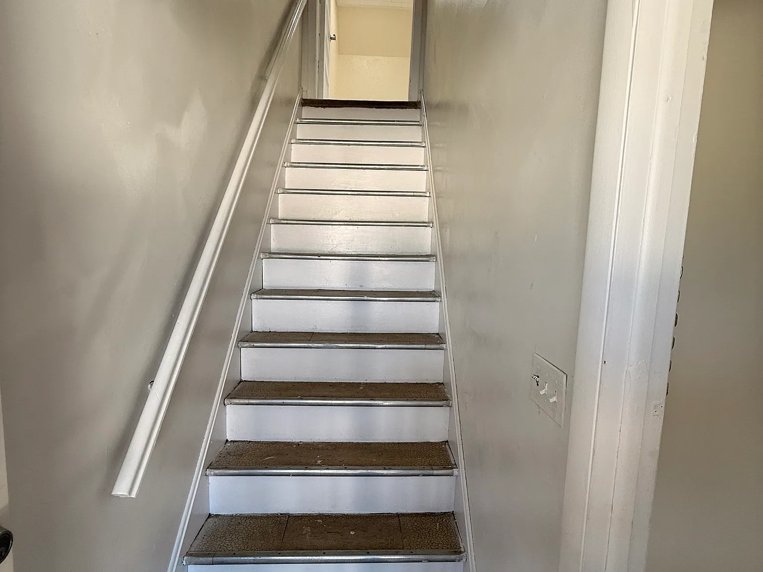 3 bed, 2123 sqft, $2,900 — Photo 4