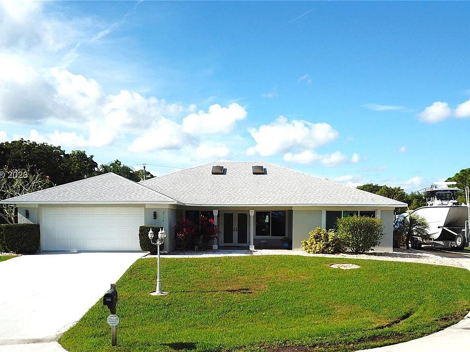 1st image of 2914 NE Rosetree Dr