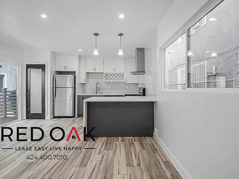 836 N Van Ness Ave #A — Photo 10
