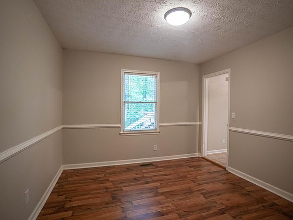 5th image of 3441 Winfair Pl